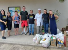 Comunidade Evangélica de Rincão dos Ilhéus entrega doações de alimentos não perecíveis arrecadados na Campanha de fim de ano