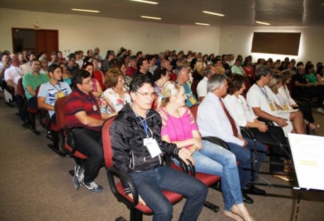 Paróquia Bom Pastor de Brusque realiza grande encontro com casais