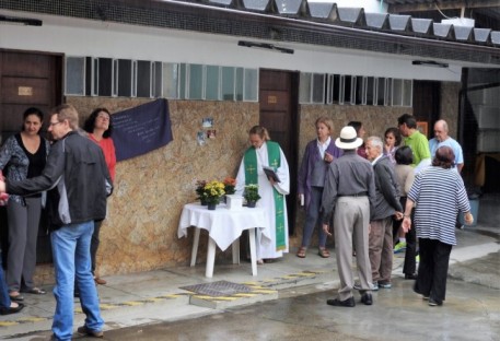 Descerramento de placa em agradecimento e homenagem à Ulrike Wehmeier: Ulli