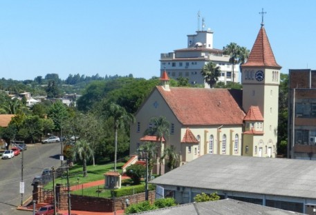 “O verdadeiro tesouro da Igreja é o evangelho de Jesus Cristo.” (Martim Lutero)