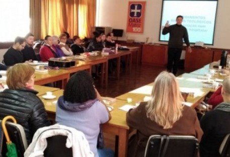 Pastoral do Cuidado realiza curso de visitação para voluntários e voluntárias