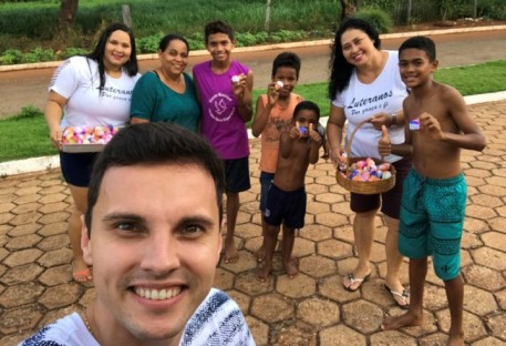 Entrega de casquinhas aos moradores do bairro Nova Querência em Guaraí/TO