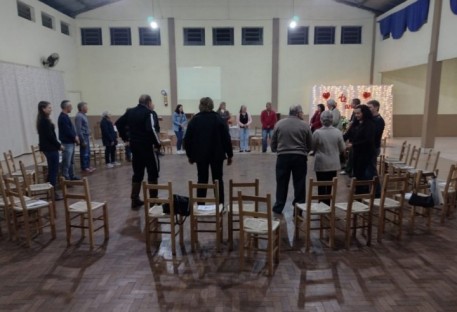 Encontro de casais acontece na Paróquia em Linha Pinheiro Machado