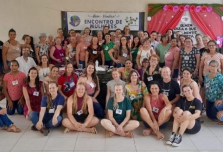 Encontro Paroquial de Mulheres da Paróquia dos Migrantes acontece com canto,dança litúrgica, Palavra, oração e diversão